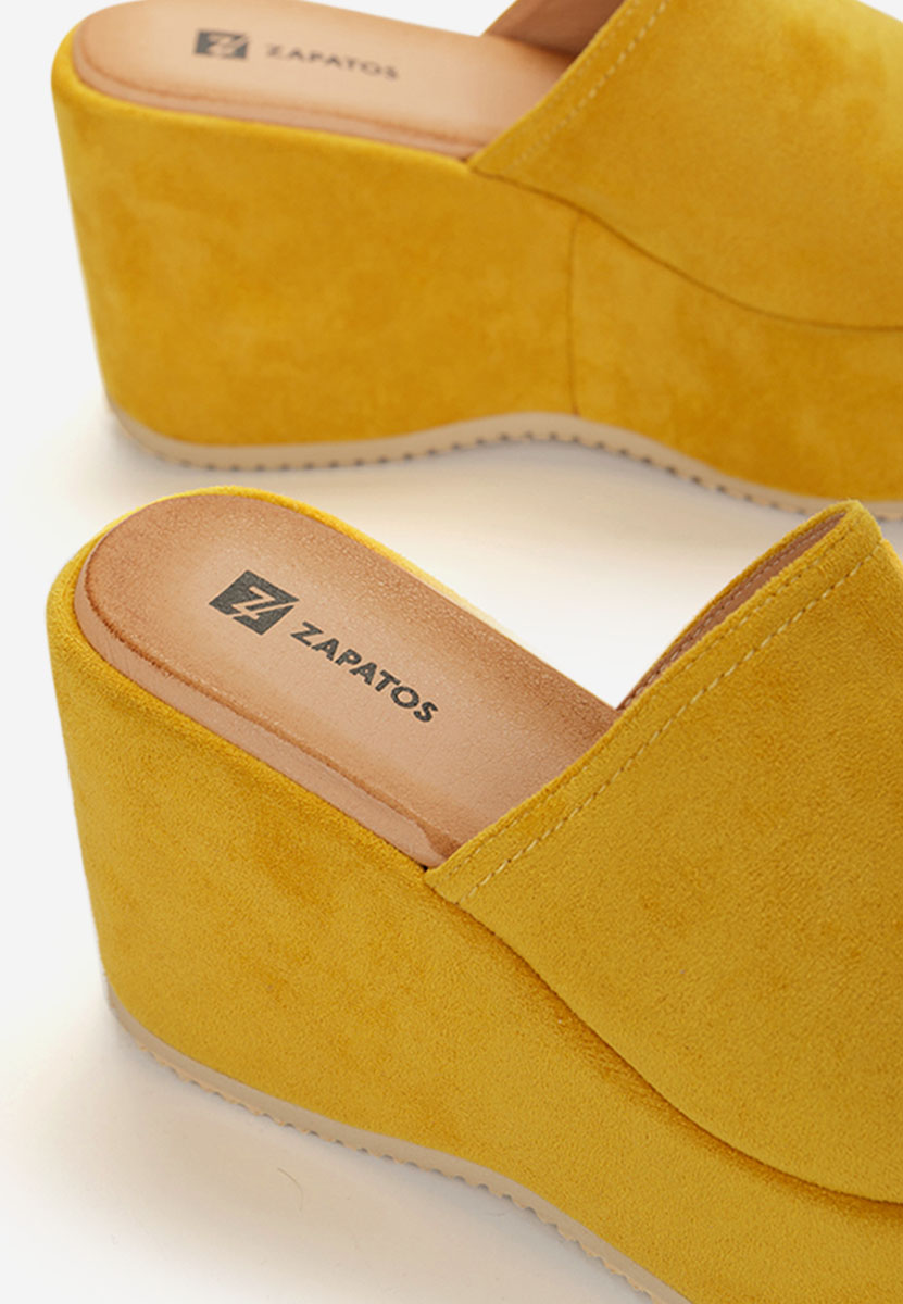 Papuci cu platformă Belona galbeni