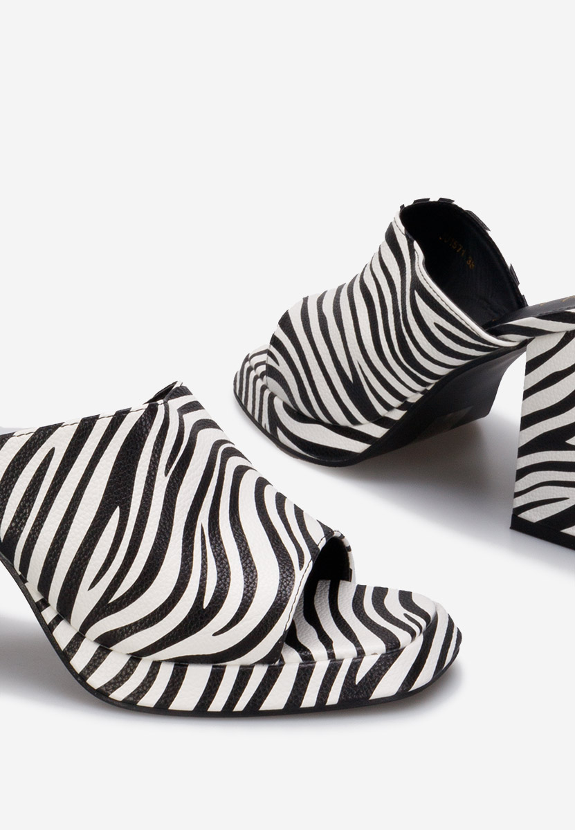 Papuci cu toc Aramy zebra