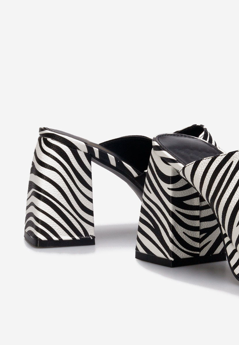 Papuci cu toc Aramy zebra