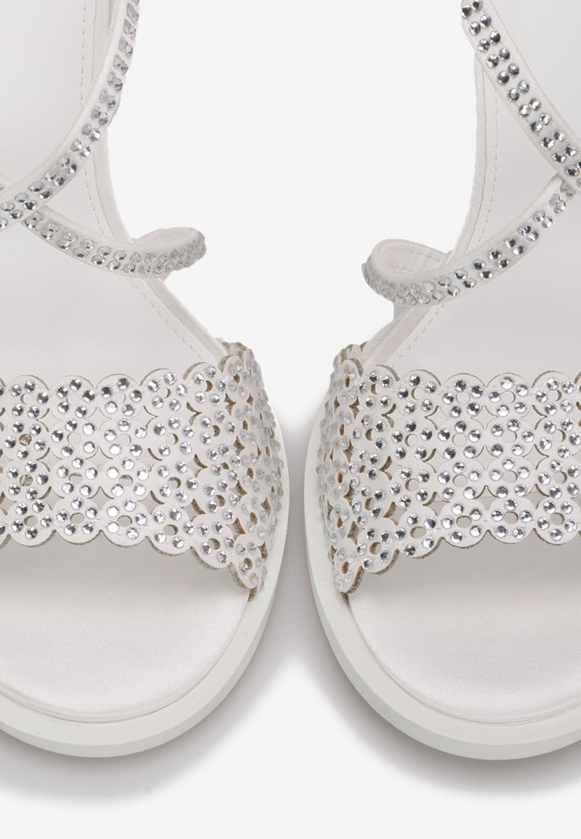 Sandale cu toc subtire Kemyra albe