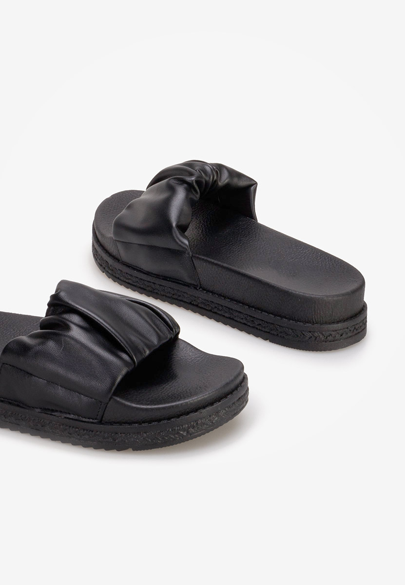 Papuci cu platformă Madaga S negri