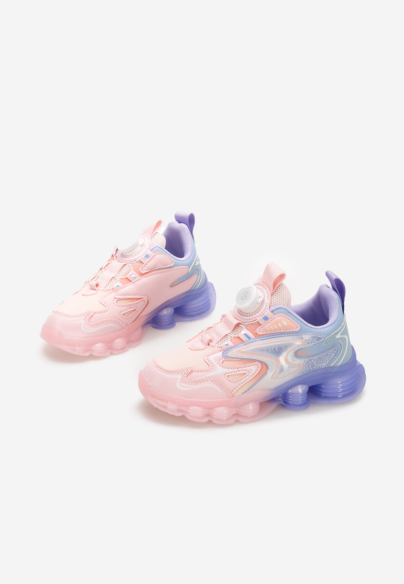 Sneakers fete Mack roz