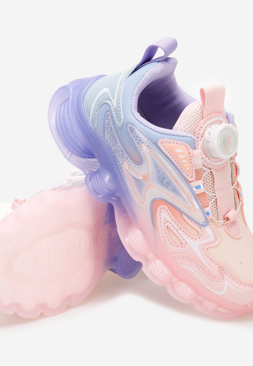 Sneakers fete Mack roz