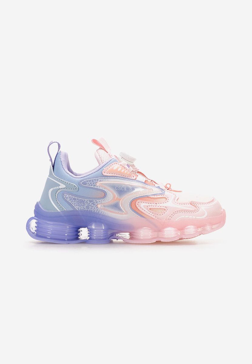 Sneakers fete Mack roz