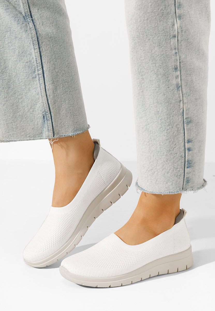 Balerini dama Ramoni albi