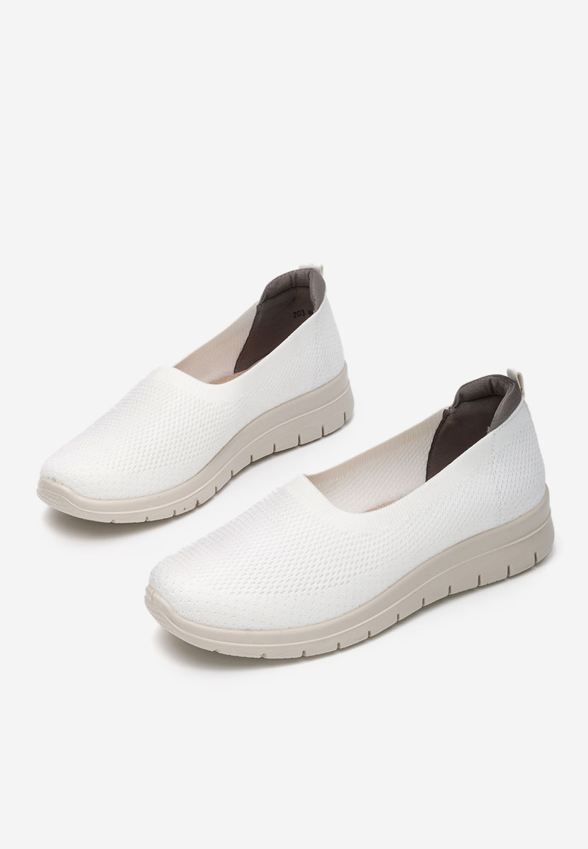 Balerini dama Ramoni albi