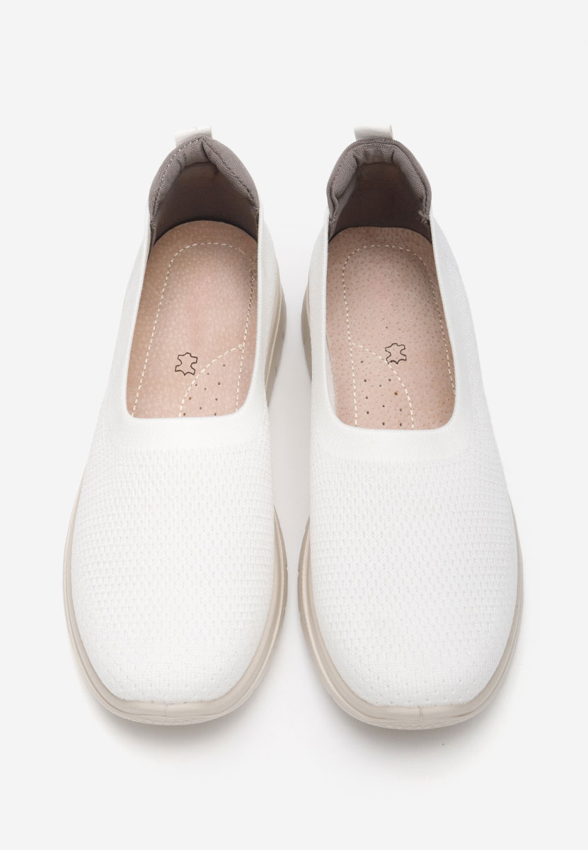 Balerini dama Ramoni albi