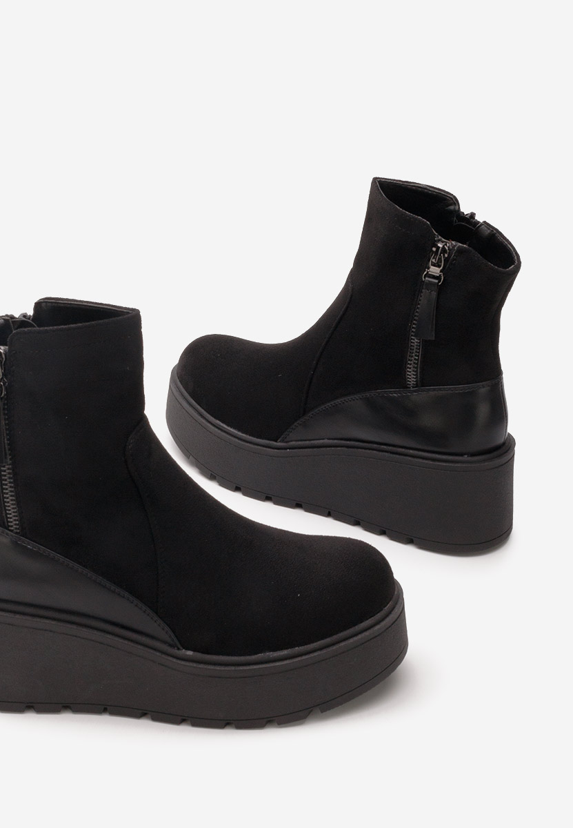Ghete cu platformă Sarah negre