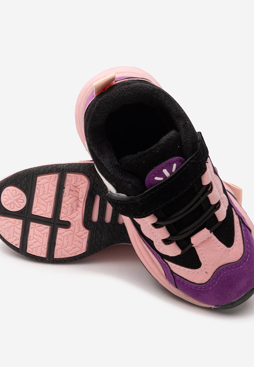 Sneakers fete Nilsa roz