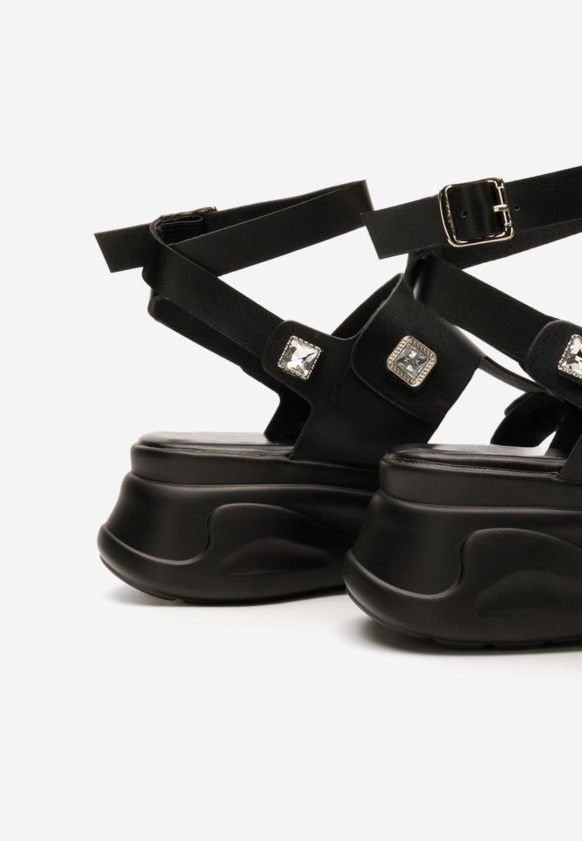 Sandale cu platforma Junny negre