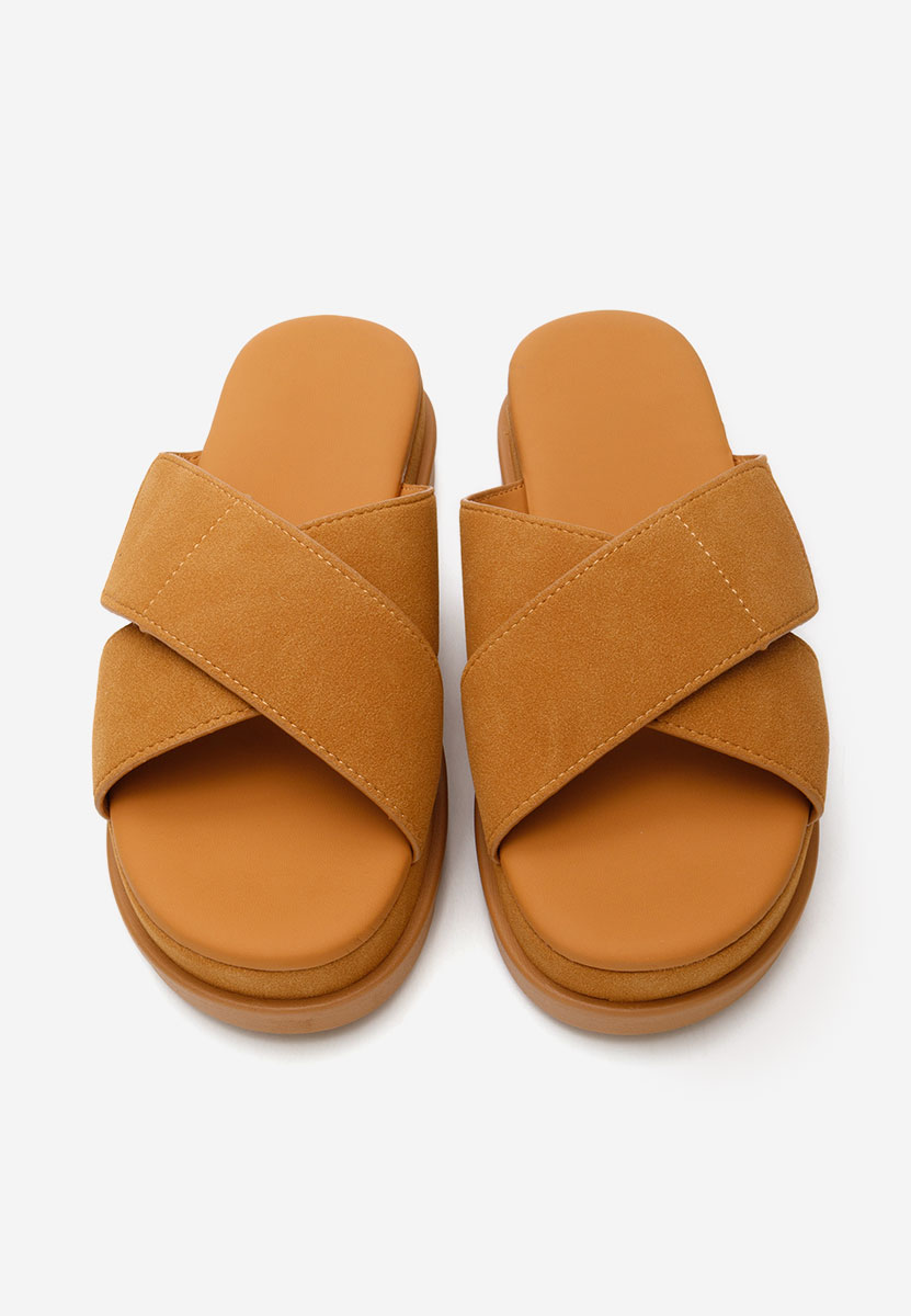 Papuci cu platformă Petronyla camel
