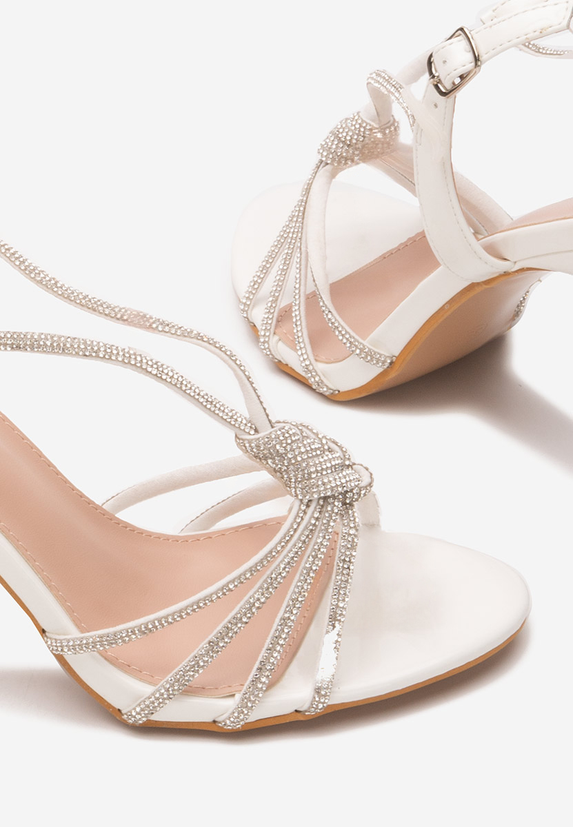 Sandale elegante cu toc Madea albe