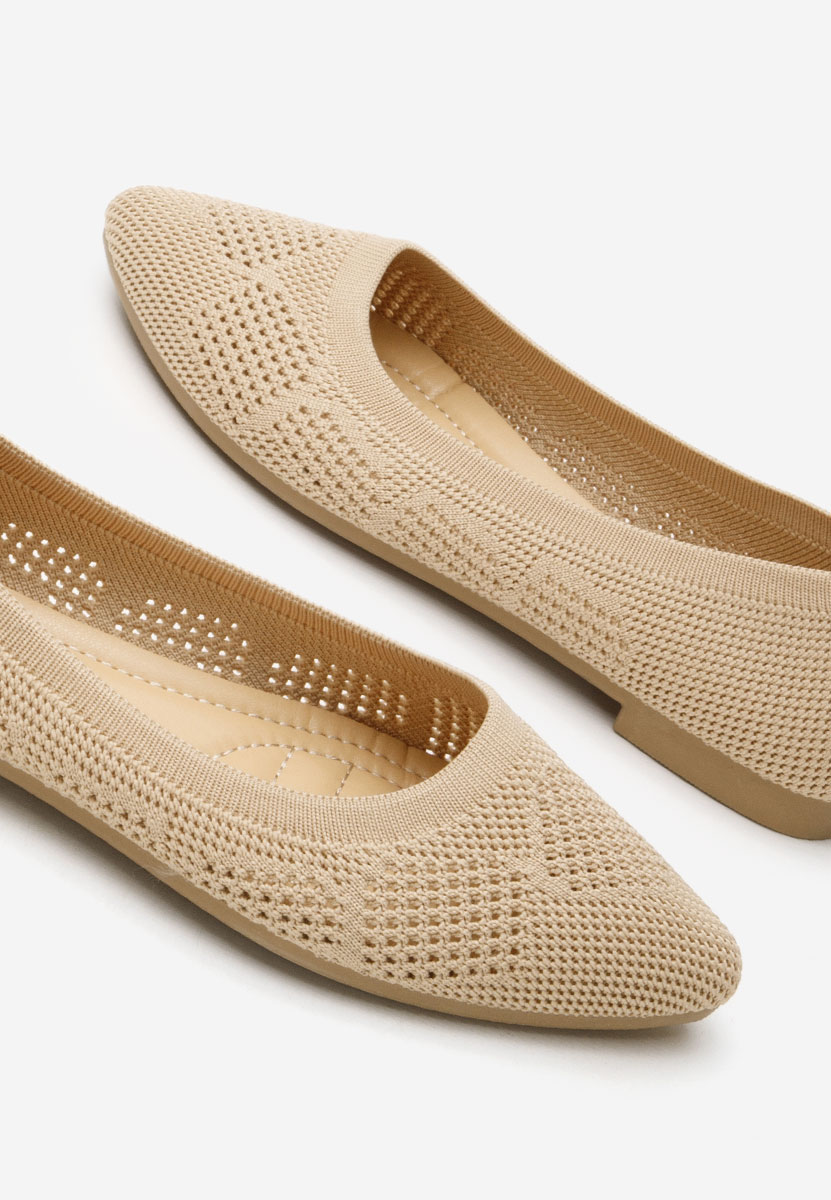 Balerini dama Letysia kaki