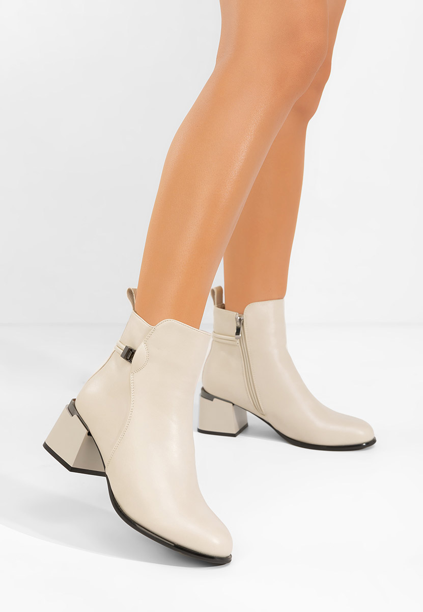 Botine cu toc gros bej