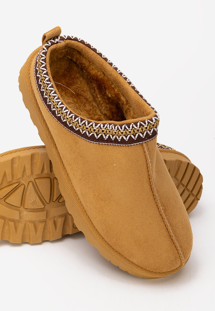 Saboti dama Airene camel