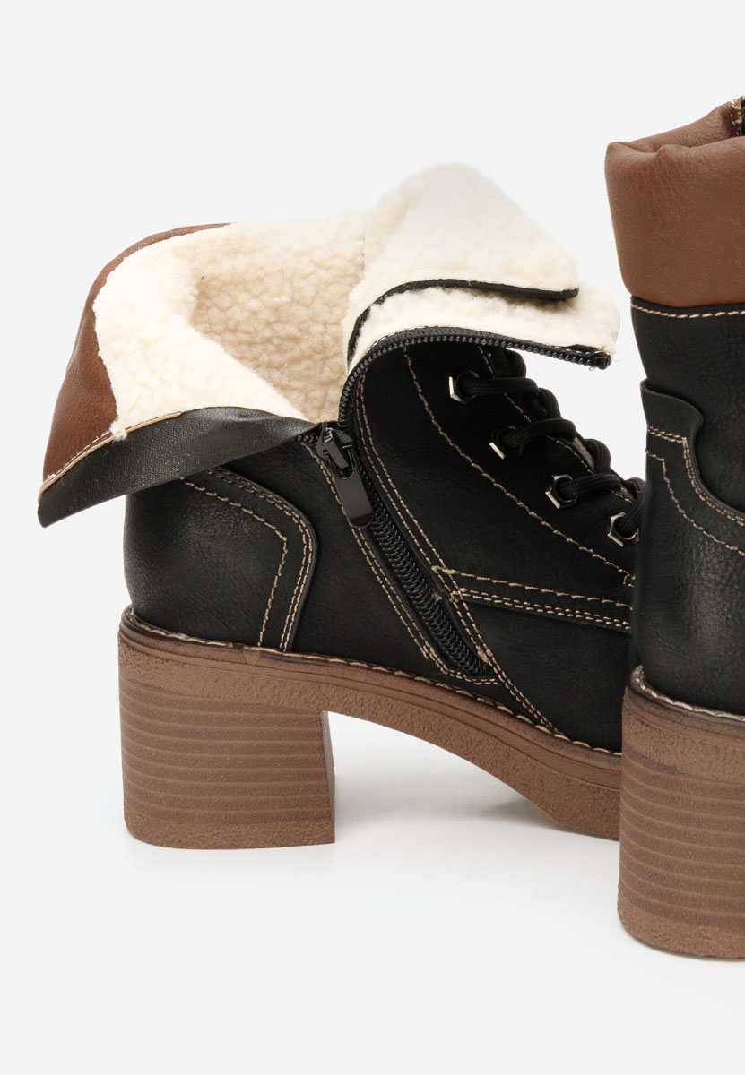 Ghete cu toc Celoria negre