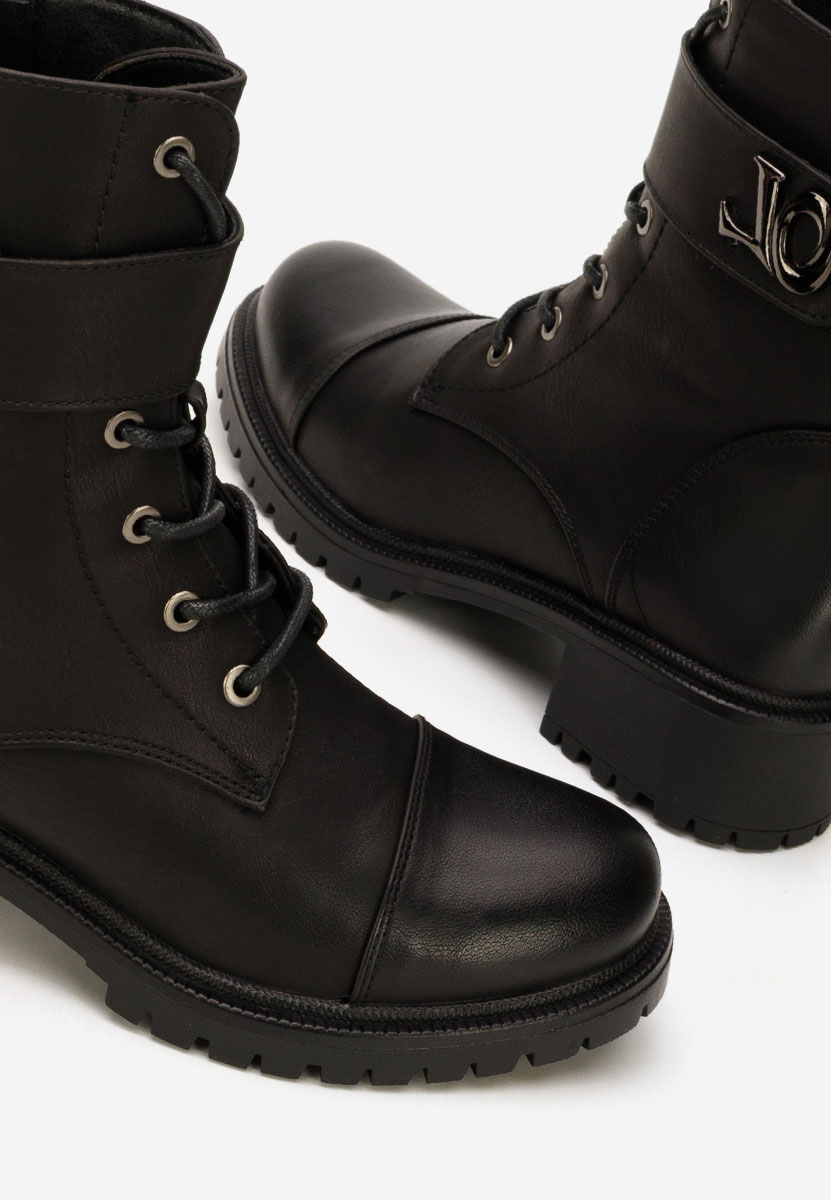 Bocanci dama Williema negri