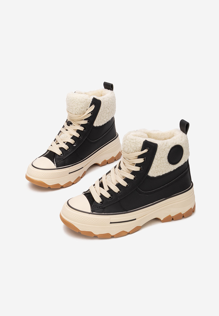 Tenisi inalti dama Oziana negri