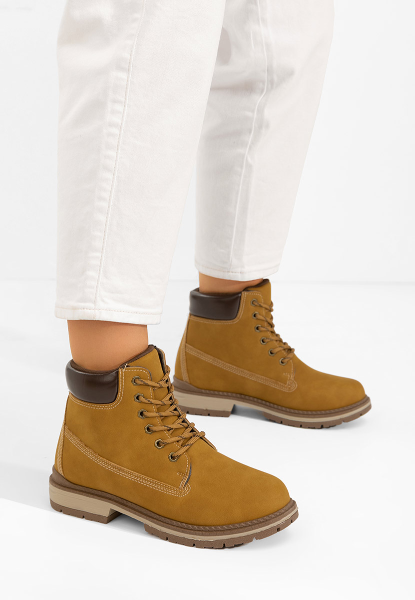 Bocanci dama Jasvira camel