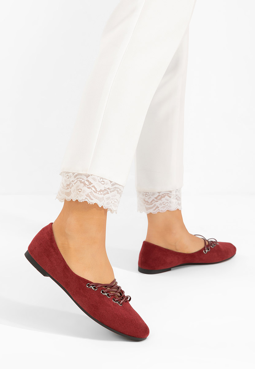 Balerini dama Carela rosii Balerini dama Carela rosii