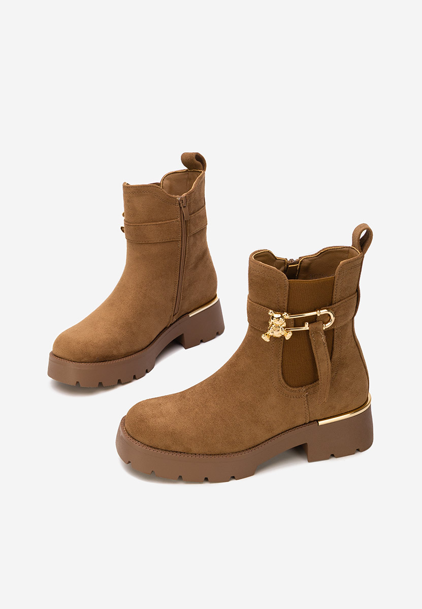 Ghete dama Latashia maro