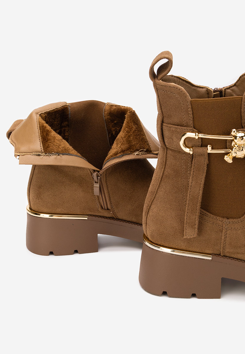 Ghete dama Latashia maro