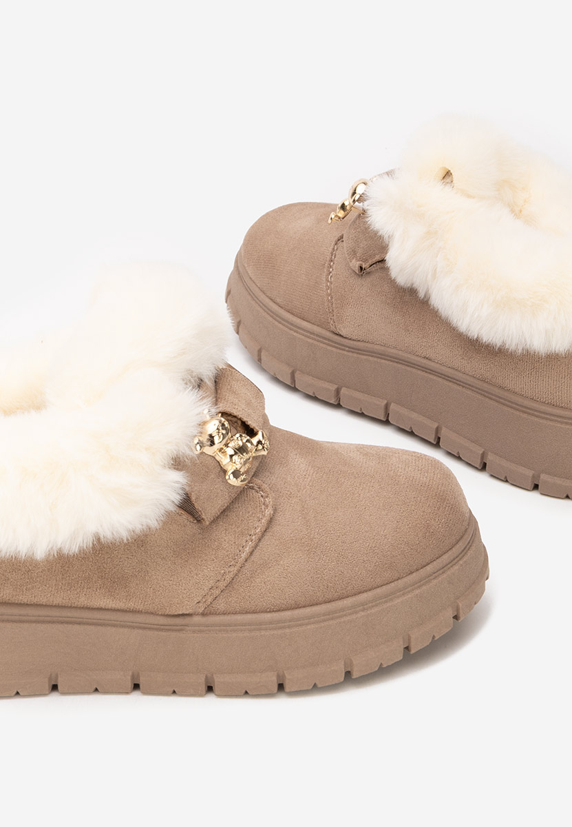 Saboti dama Amilce kaki