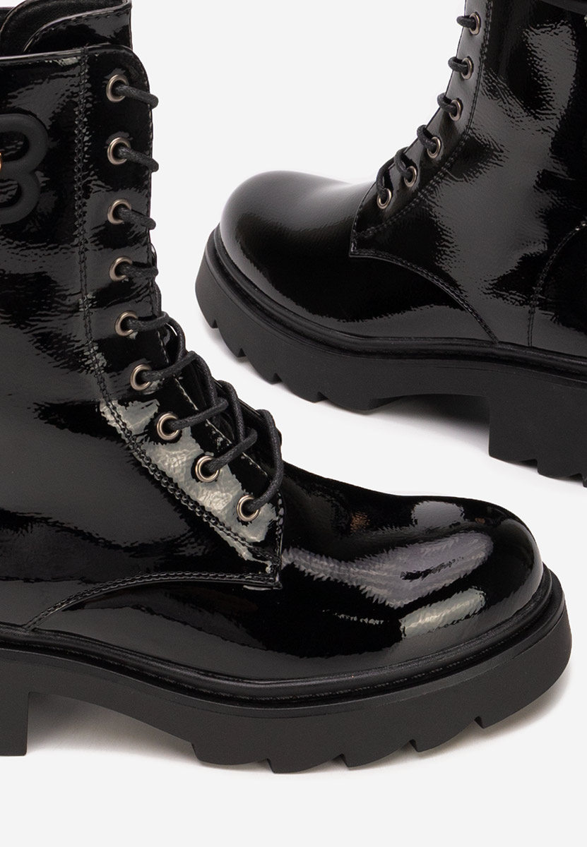 Bocanci dama Bettina negri