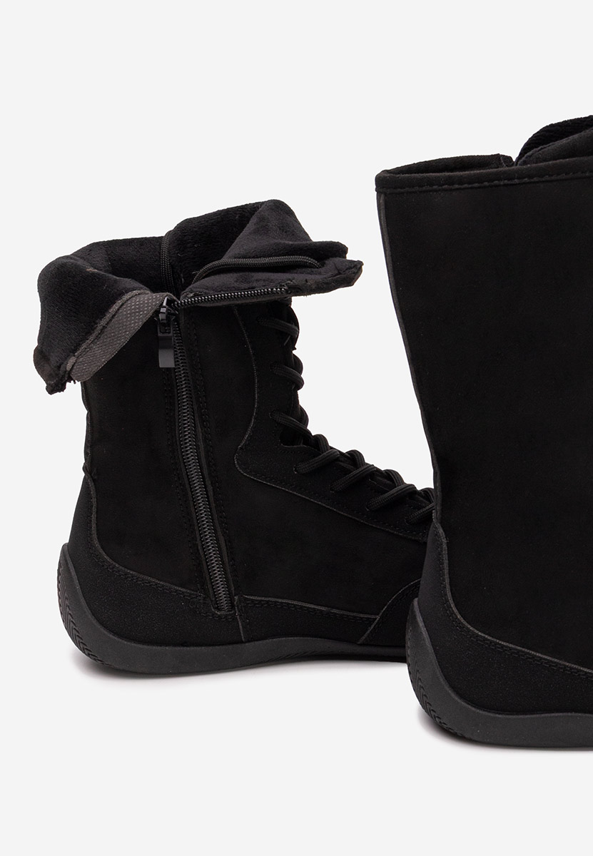 Tenisi inalti dama Stelia negri