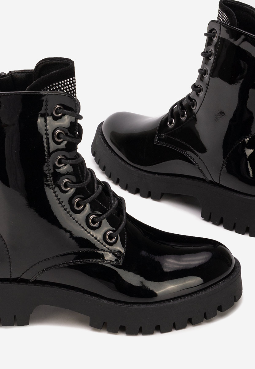 Bocanci lacuiti dama Claudine negri