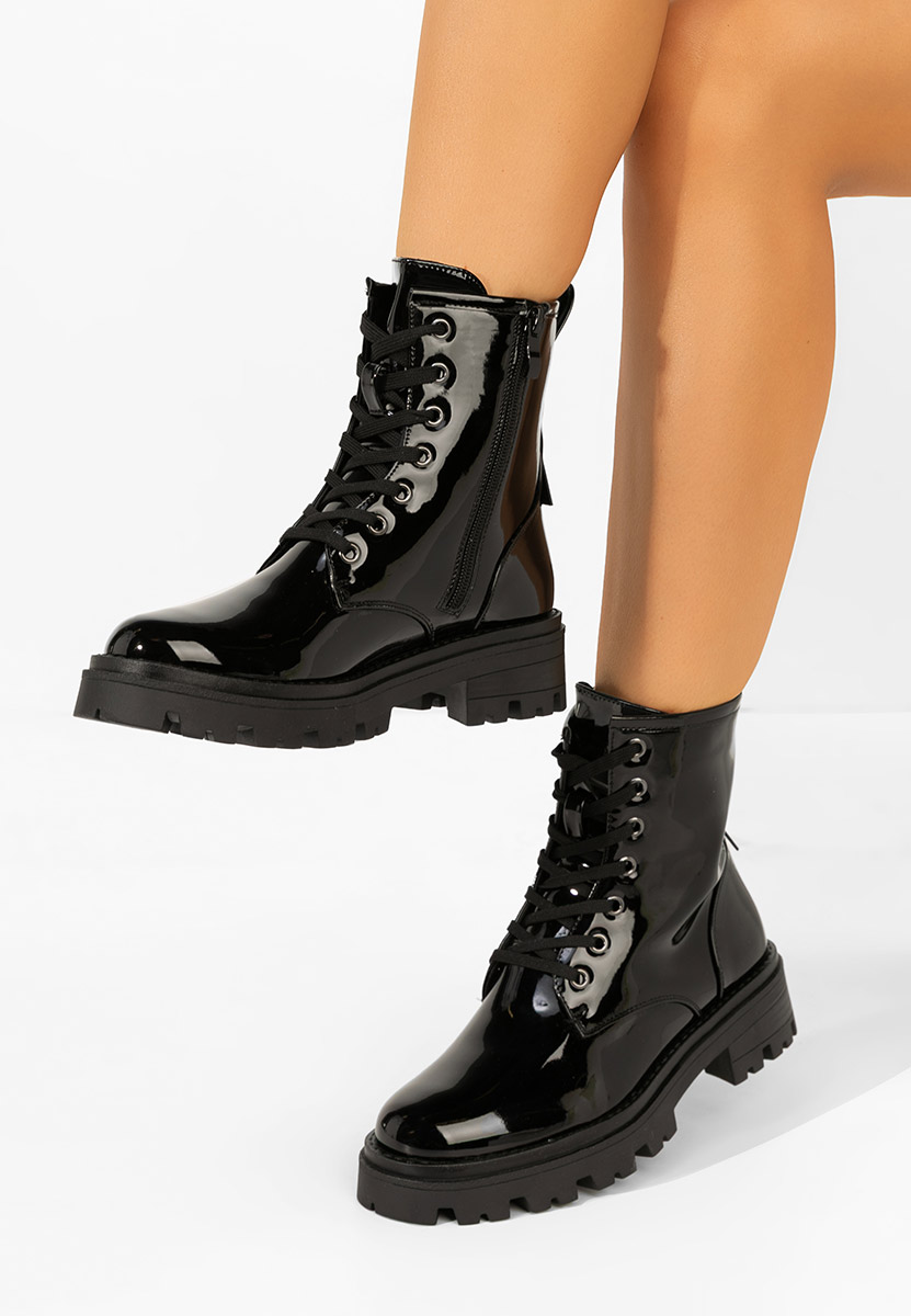 Bocanci lacuiti dama Maxine negri