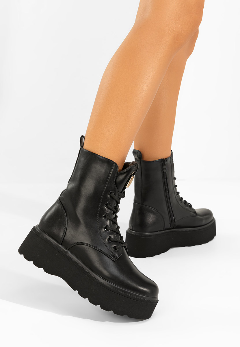Bocanci cu platformă Alissia negri