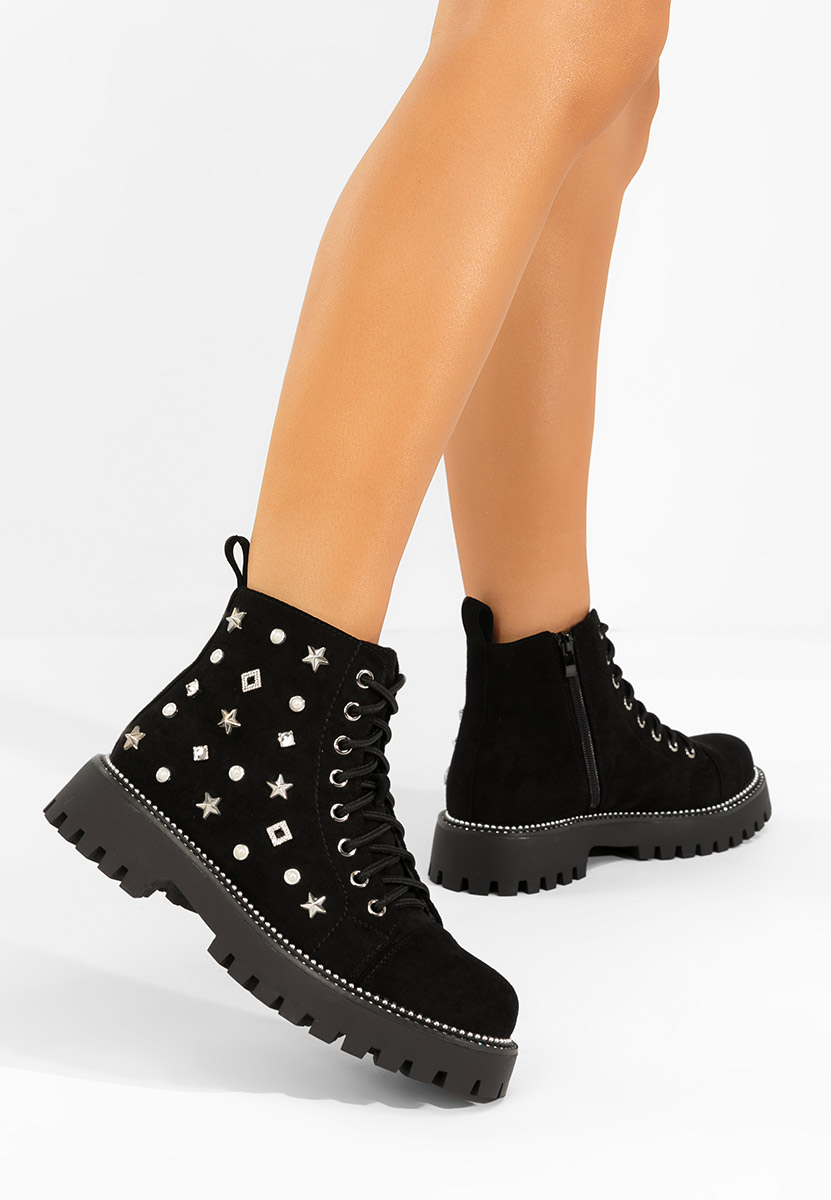 Bocanci dama Stelyana negri