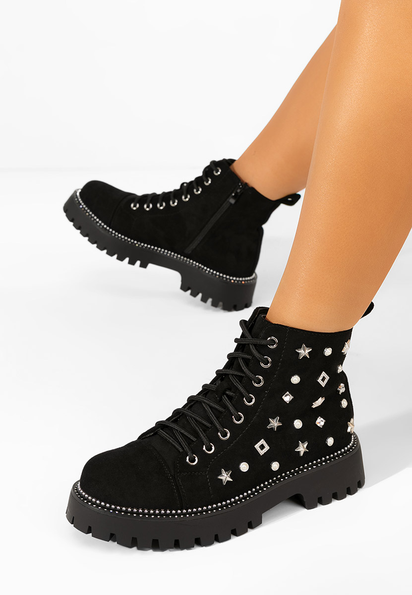 Bocanci dama Stelyana negri