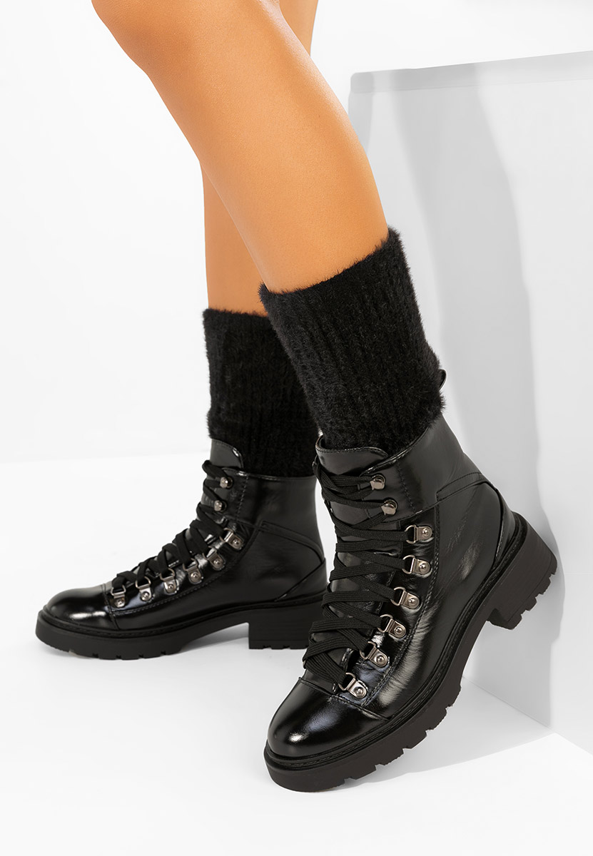 Bocanci dama Simonia negri