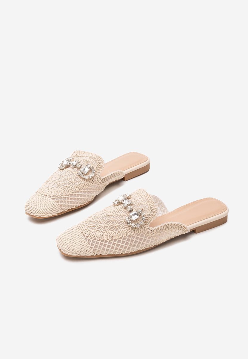 Saboti dama Jamila bej