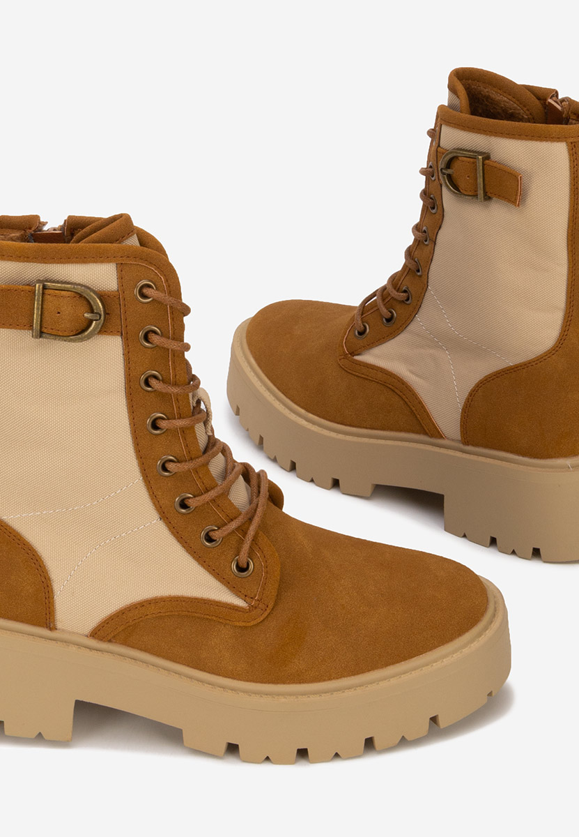 Bocanci dama Donelia camel