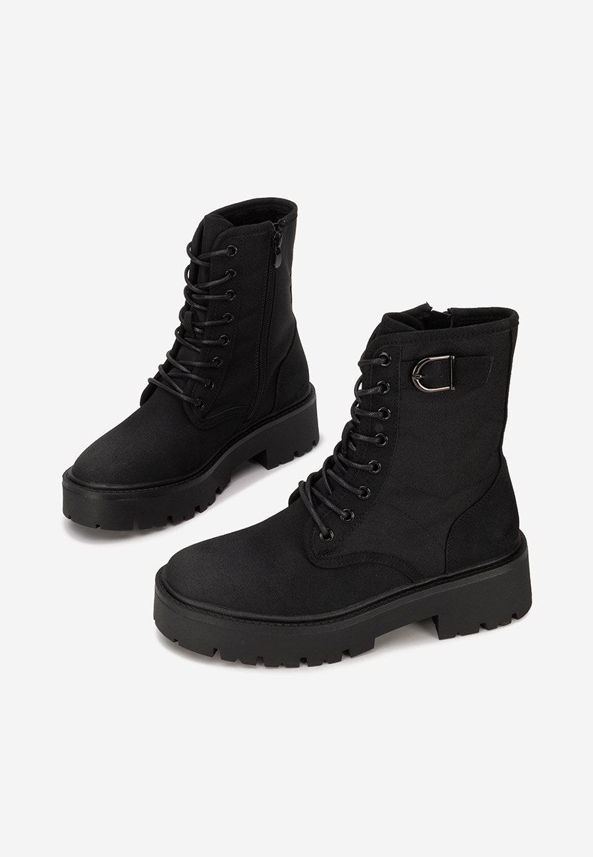 Bocanci dama Donelia negri