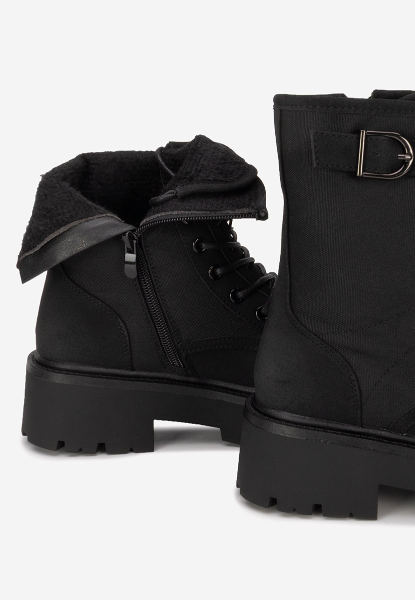 Bocanci dama Donelia negri