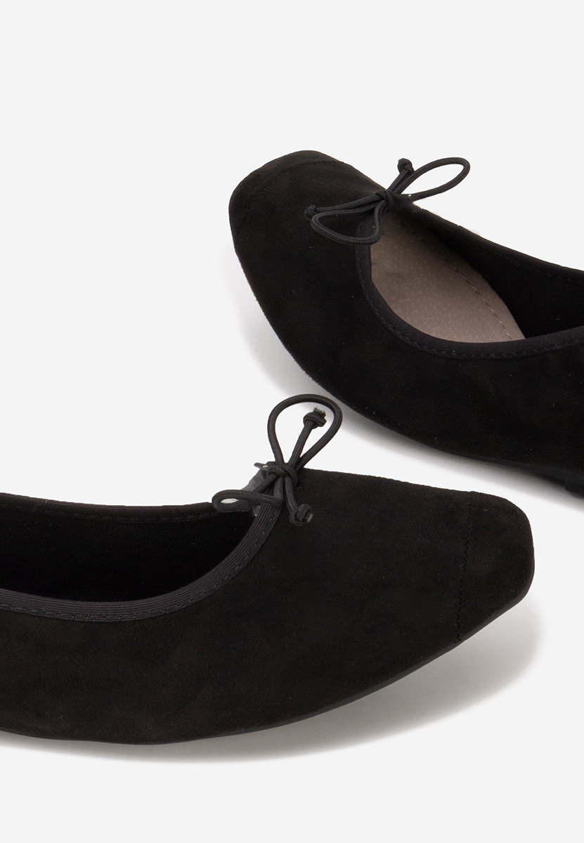 Balerini dama Amania negri