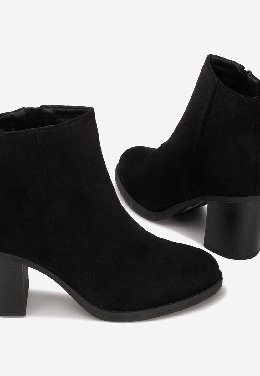 Botine cu toc Desirea negre