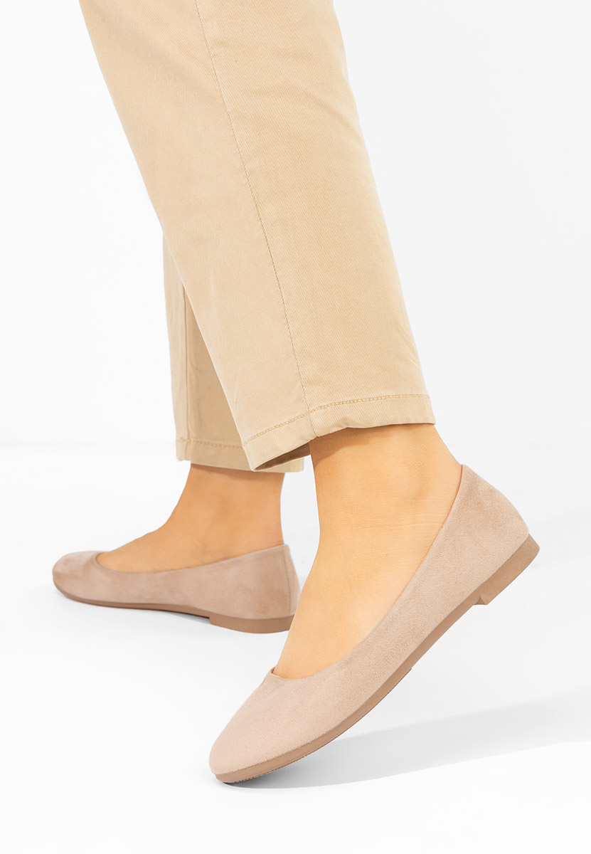 Balerini dama Agappia nude