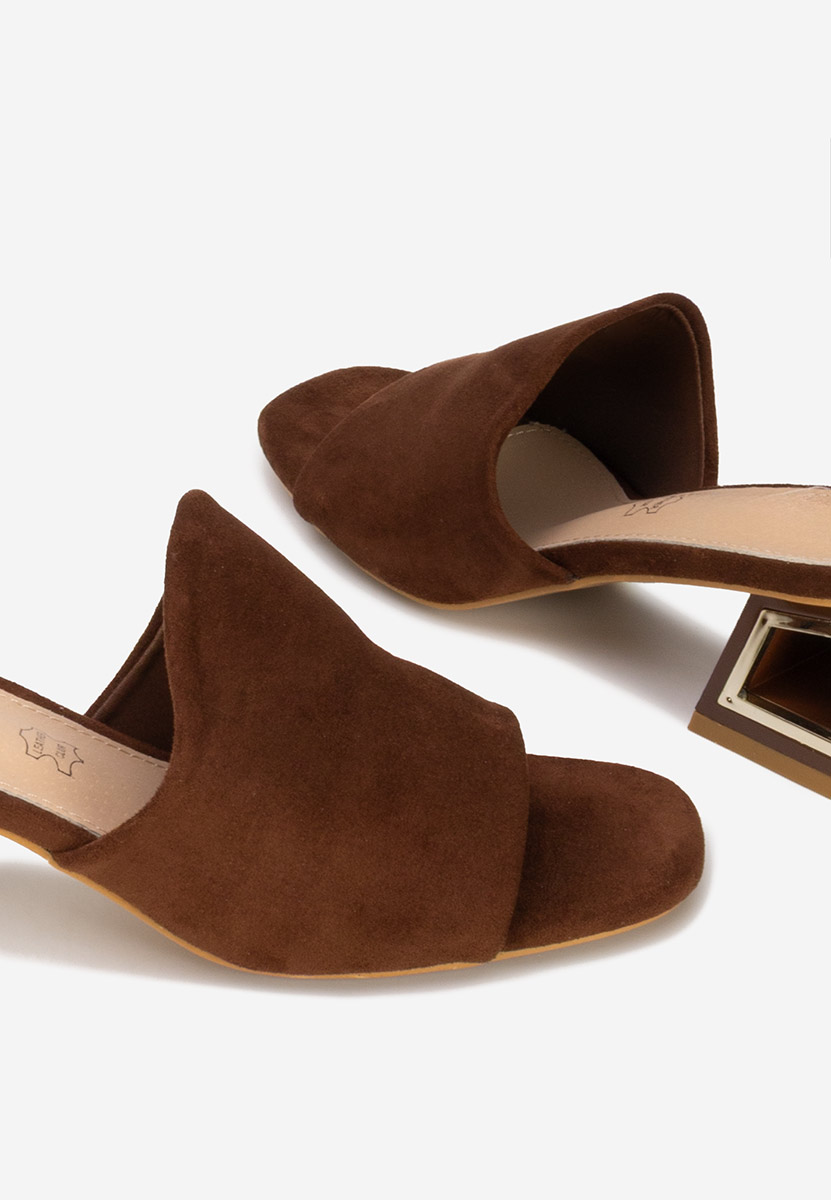 Papuci cu toc gros Alesandria V2 maro