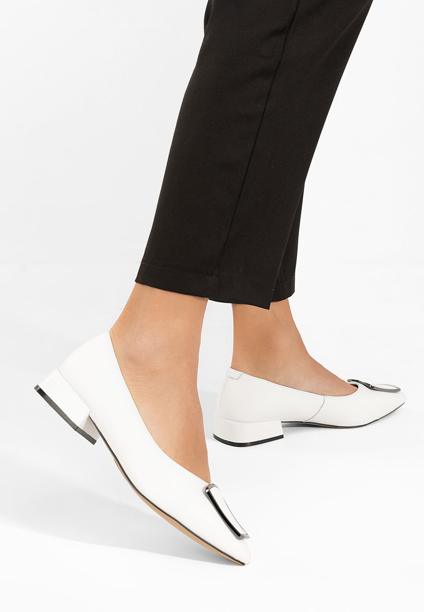 Pantofi cu toc mic Darila albi