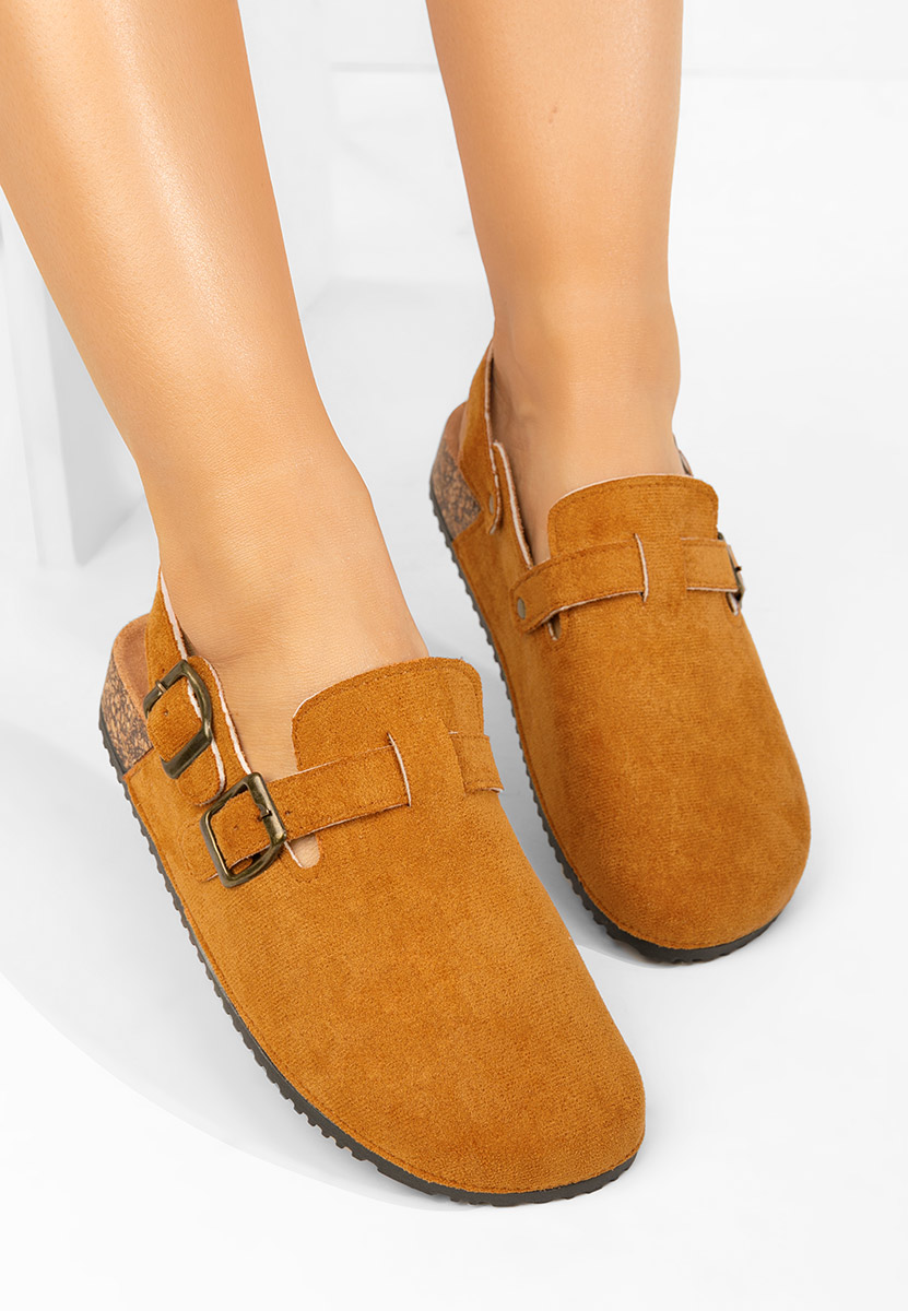 Saboti dama Nedenia camel