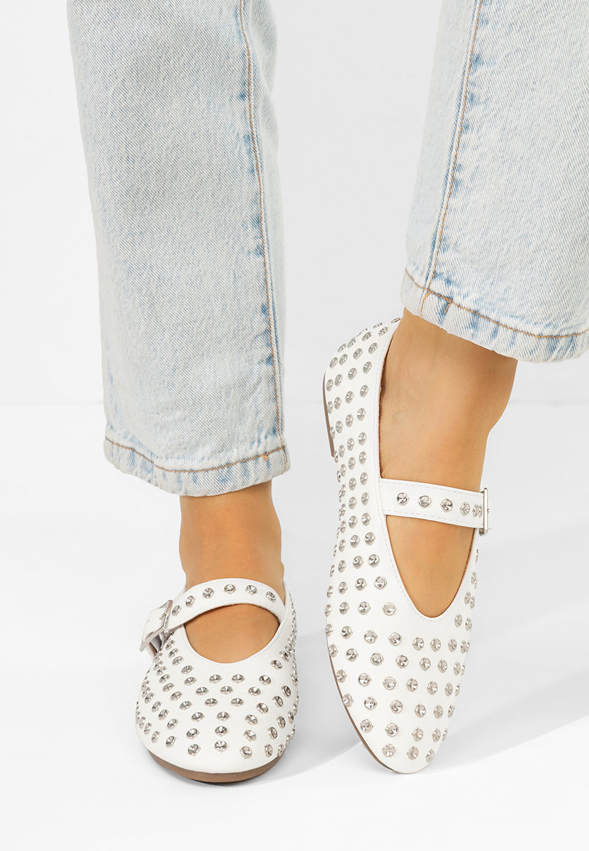 Balerini cu bareta Karem albi