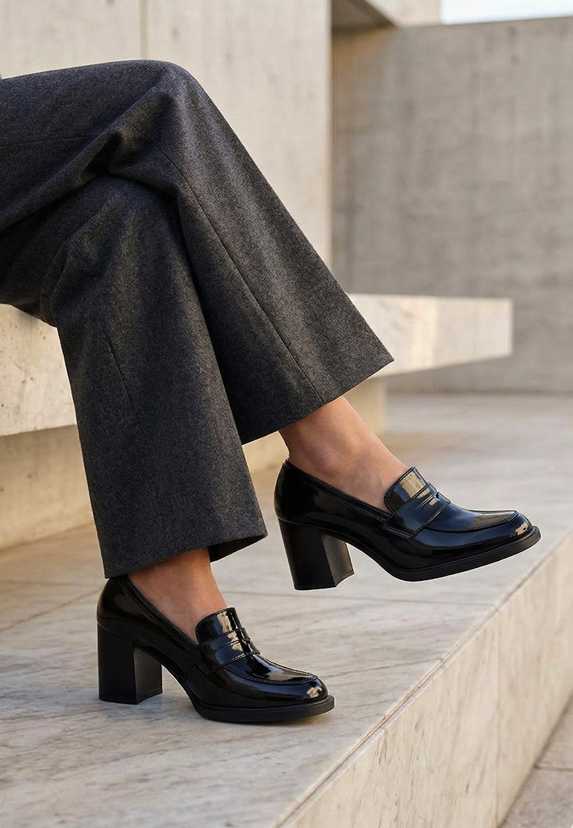 Mocasini cu toc Odesia V4 negri