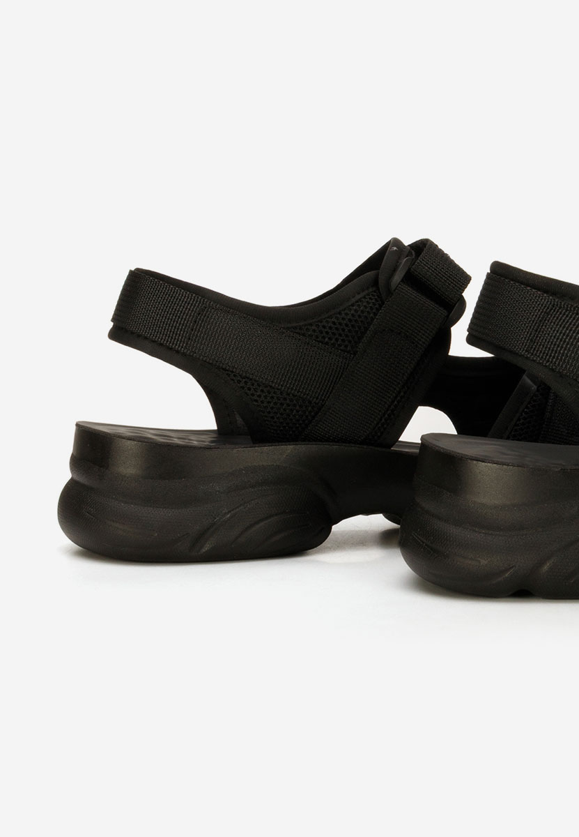 Sandale cu talpa groasa Hazenia negre