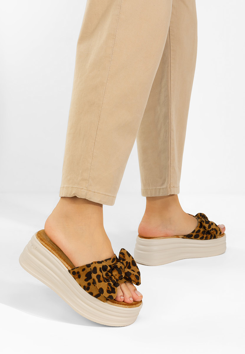Papuci cu platformă Elarya leopard