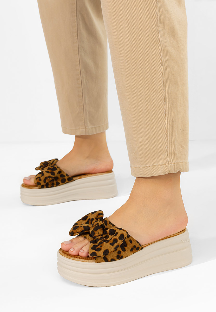 Papuci cu platformă Elarya leopard